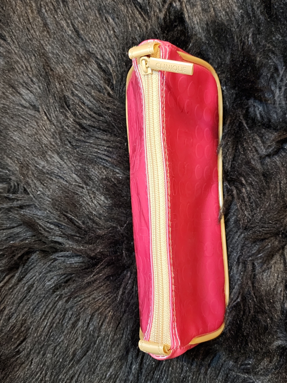 Clinique Hot Pink Cosmetic Pouch Set with Card Case - Picture 13 of 16